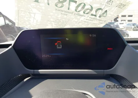 2025 Toyota Bz4X Xle z USA, uszkodzony, nr VIN JTMAAAAA6SA056181